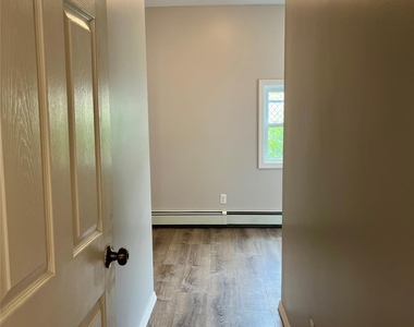 6 E 2nd Street - Photo Thumbnail 9