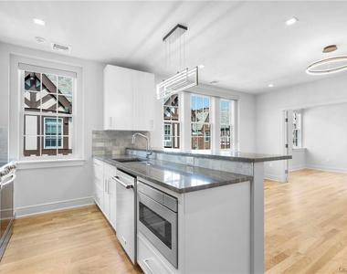 26 East Parkway - Photo Thumbnail 1