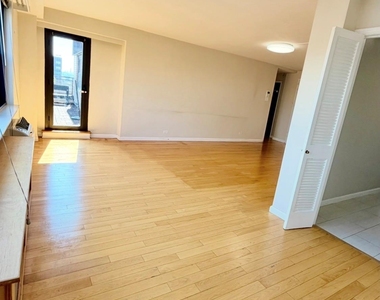 109-33 71st Road - Photo Thumbnail 4