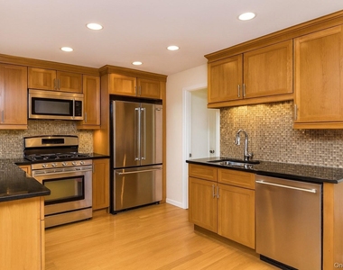 1020 Warburton Avenue - Photo Thumbnail 4