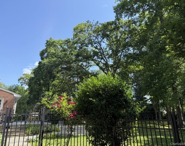 43 Glen Way - Photo Thumbnail 19
