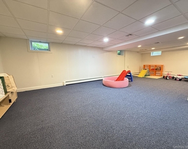 43 Glen Way - Photo Thumbnail 17