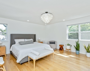 65 Mayfair Road - Photo Thumbnail 15