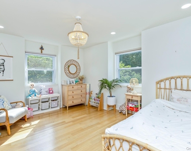 65 Mayfair Road - Photo Thumbnail 22