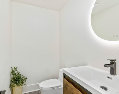 65 Mayfair Road - Photo Thumbnail 14