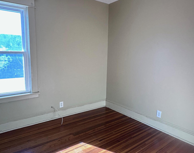 1841 Avenue A - Photo Thumbnail 4
