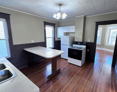 1841 Avenue A - Photo Thumbnail 9