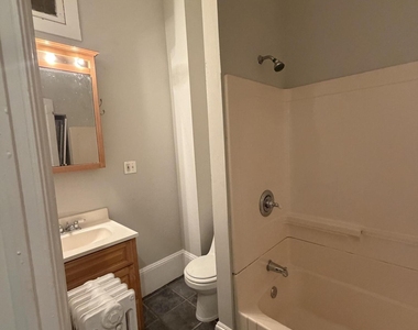 324 Hudson Avenue - Photo Thumbnail 15