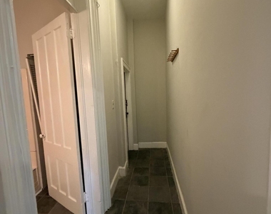 324 Hudson Avenue - Photo Thumbnail 12