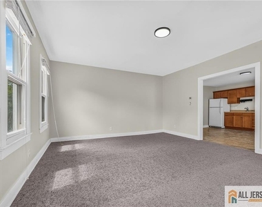 0-38-40 Brunswick Avenue - Photo Thumbnail 2