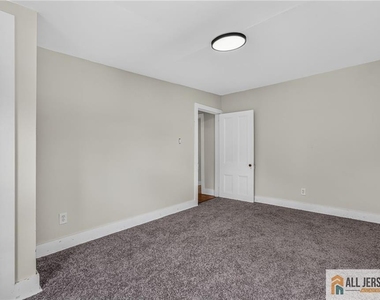 0-38-40 Brunswick Avenue - Photo Thumbnail 11