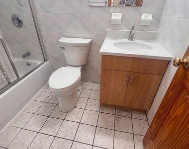 350 E 5th Street - Photo Thumbnail 14
