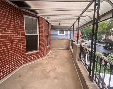 350 E 5th Street - Photo Thumbnail 12