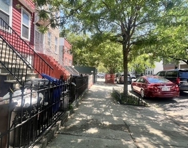 1195 St Marks Avenue - Photo Thumbnail 17