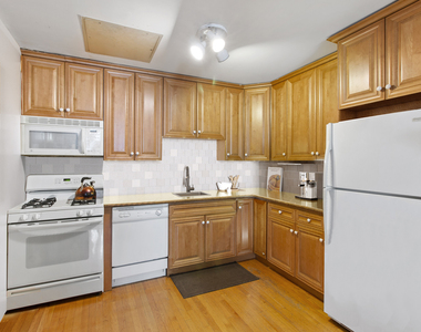 59 W 94th Street - Photo Thumbnail 2