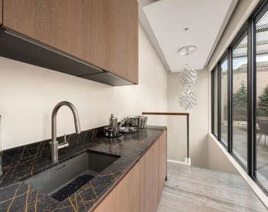 49 Chambers Street - Photo Thumbnail 18