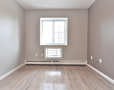 1559 Dean Street - Photo Thumbnail 5