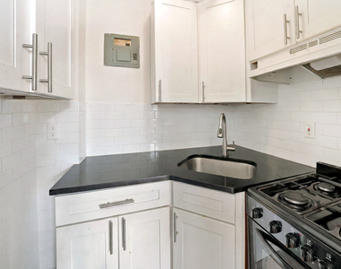 395 Washington Avenue - Photo Thumbnail 2