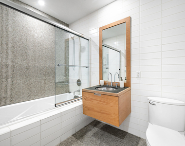 49 E 21st Street - Photo Thumbnail 8