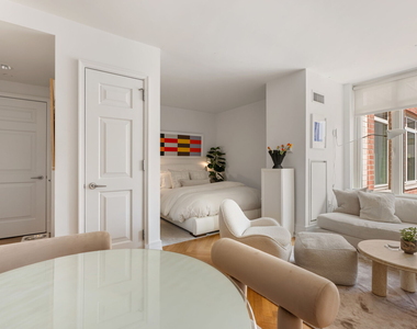 205 E 85th Street - Photo Thumbnail 1