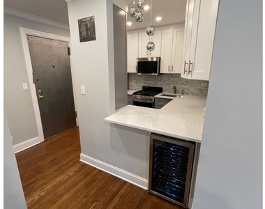 5730 Mosholu Avenue - Photo Thumbnail 2