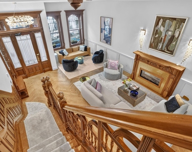 32 W 87th Street - Photo Thumbnail 2
