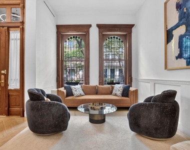32 W 87th Street - Photo Thumbnail 4