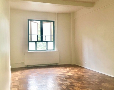 1565 Odell Street - Photo Thumbnail 8