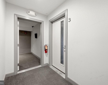 443 Millwood Avenue - Photo Thumbnail 2