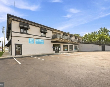 443 Millwood Avenue - Photo Thumbnail 1