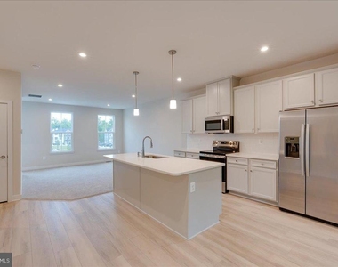 7238 Musca Shire Lane - Photo Thumbnail 7