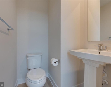 7238 Musca Shire Lane - Photo Thumbnail 13