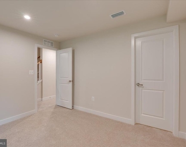 7238 Musca Shire Lane - Photo Thumbnail 4