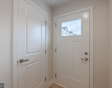 7238 Musca Shire Lane - Photo Thumbnail 2