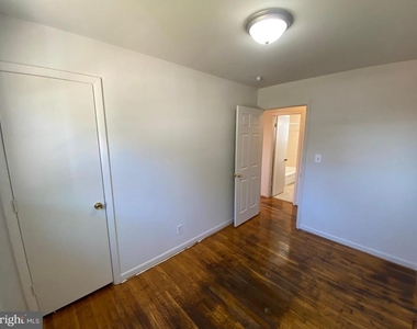 209 Hamilton Street - Photo Thumbnail 12