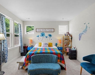 1794 River Heritage Boulevard - Photo Thumbnail 10
