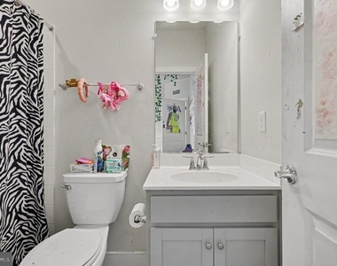 1794 River Heritage Boulevard - Photo Thumbnail 9