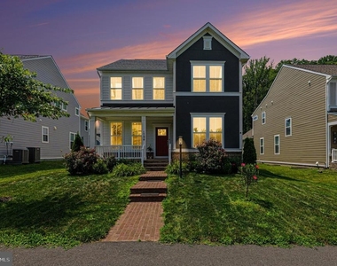 1794 River Heritage Boulevard - Photo Thumbnail 1