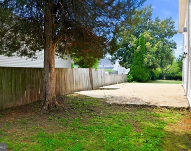 8916 Rugby Road - Photo Thumbnail 95