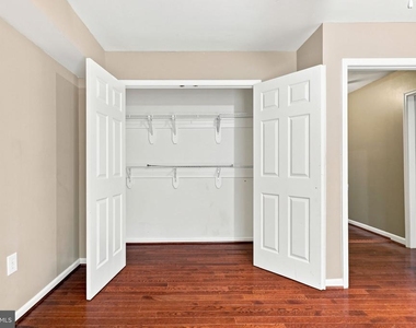 8916 Rugby Road - Photo Thumbnail 46