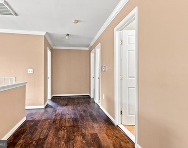 8916 Rugby Road - Photo Thumbnail 75