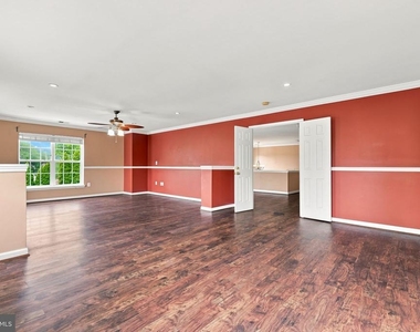 8916 Rugby Road - Photo Thumbnail 50