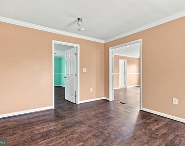 8916 Rugby Road - Photo Thumbnail 59