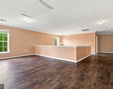 8916 Rugby Road - Photo Thumbnail 56