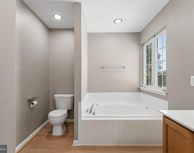 15121 Toccoa Court - Photo Thumbnail 27