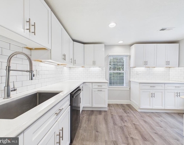1510 Loudoun Drive - Photo Thumbnail 8