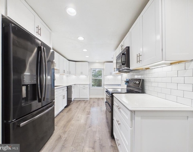 1510 Loudoun Drive - Photo Thumbnail 4