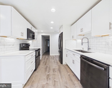 1510 Loudoun Drive - Photo Thumbnail 3