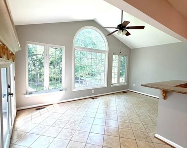 43416 Sperrin Court - Photo Thumbnail 8