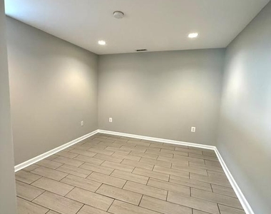 43416 Sperrin Court - Photo Thumbnail 17